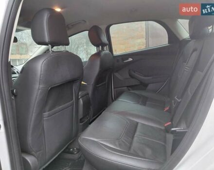 Белый Форд Фокус, объемом двигателя 2 л и пробегом 270 тыс. км за 8300 $, фото 13 на Automoto.ua