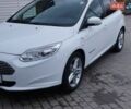 Белый Форд Фокус, объемом двигателя 0 л и пробегом 120 тыс. км за 7500 $, фото 1 на Automoto.ua