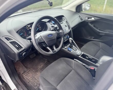 Белый Форд Фокус, объемом двигателя 2 л и пробегом 160 тыс. км за 3200 $, фото 16 на Automoto.ua