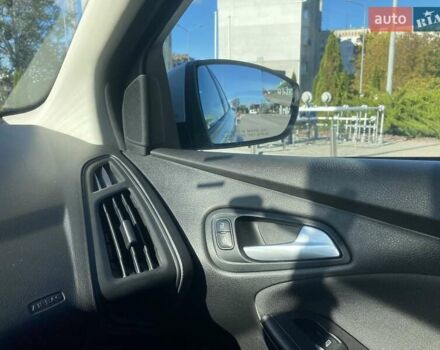 Белый Форд Фокус, объемом двигателя 2 л и пробегом 173 тыс. км за 8400 $, фото 18 на Automoto.ua