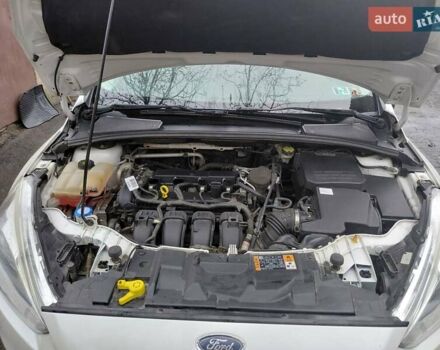 Белый Форд Фокус, объемом двигателя 2 л и пробегом 270 тыс. км за 8300 $, фото 21 на Automoto.ua