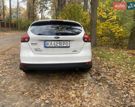 Белый Форд Фокус, объемом двигателя 2 л и пробегом 248 тыс. км за 7100 $, фото 1 на Automoto.ua