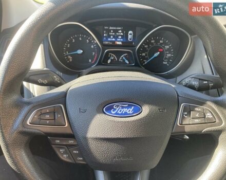Білий Форд Фокус, об'ємом двигуна 2 л та пробігом 173 тис. км за 7500 $, фото 7 на Automoto.ua