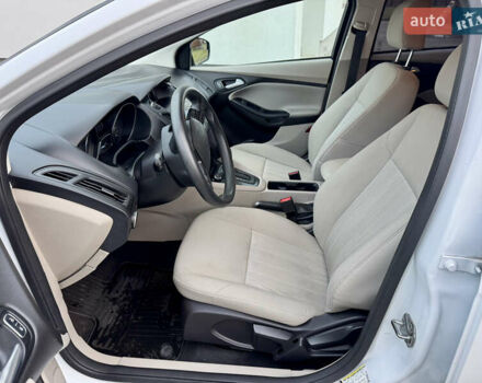 Белый Форд Фокус, объемом двигателя 2 л и пробегом 78 тыс. км за 9250 $, фото 15 на Automoto.ua