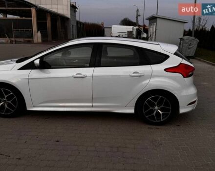 Белый Форд Фокус, объемом двигателя 2 л и пробегом 113 тыс. км за 6999 $, фото 6 на Automoto.ua