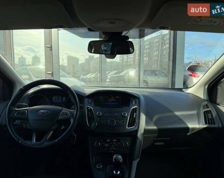Белый Форд Фокус, объемом двигателя 1 л и пробегом 150 тыс. км за 8290 $, фото 12 на Automoto.ua