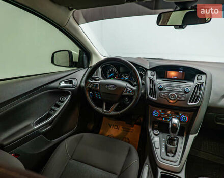 Белый Форд Фокус, объемом двигателя 1 л и пробегом 80 тыс. км за 10367 $, фото 10 на Automoto.ua