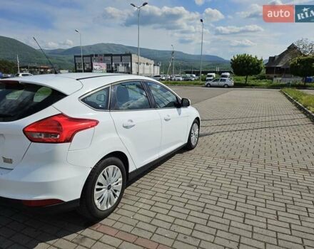 Белый Форд Фокус, объемом двигателя 1 л и пробегом 96 тыс. км за 7500 $, фото 7 на Automoto.ua