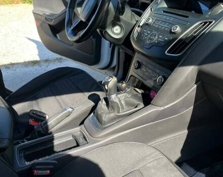 Форд Фокус 2015 у Києві на Automoto.ua Білий Форд Фокус, об'ємом двигуна 1 л та пробігом 175 тис. км за 6300 $, фото 10 на Automoto.ua