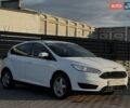 Белый Форд Фокус, объемом двигателя 1 л и пробегом 180 тыс. км за 5000 $, фото 1 на Automoto.ua