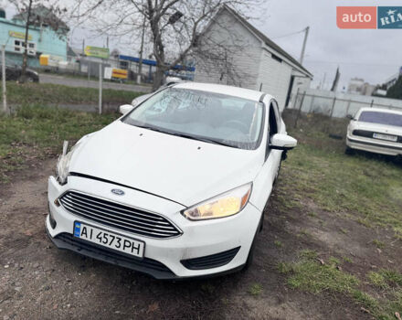 Белый Форд Фокус, объемом двигателя 2 л и пробегом 160 тыс. км за 3200 $, фото 1 на Automoto.ua