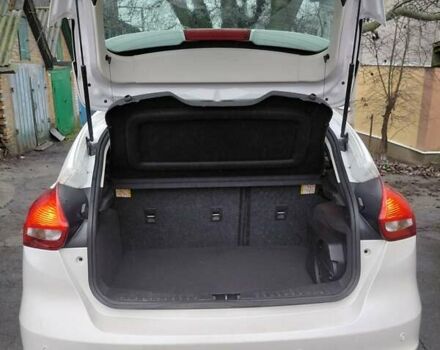 Белый Форд Фокус, объемом двигателя 2 л и пробегом 270 тыс. км за 8300 $, фото 26 на Automoto.ua