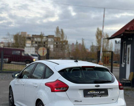 Форд Фокус 2016 в Киеве на Automoto.ua Белый Форд Фокус, объемом двигателя 2 л и пробегом 165 тыс. км за 6750 $, фото 3 на Automoto.ua