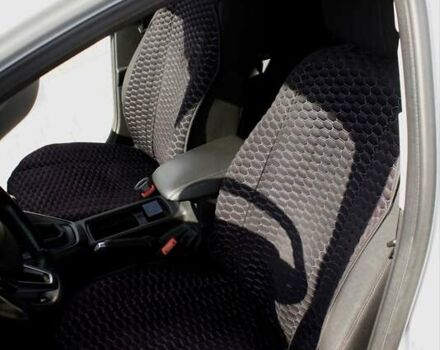 Белый Форд Фокус, объемом двигателя 1 л и пробегом 115 тыс. км за 9000 $, фото 21 на Automoto.ua