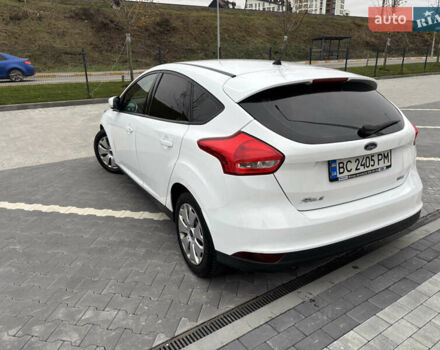 Форд Фокус 2016 в Ирпене на Automoto.ua Белый Форд Фокус, объемом двигателя 1 л и пробегом 109 тыс. км за 8000 $, фото 2 на Automoto.ua