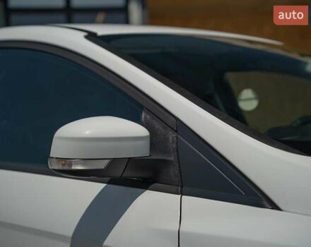 Белый Форд Фокус, объемом двигателя 1 л и пробегом 191 тыс. км за 8700 $, фото 14 на Automoto.ua