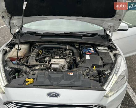 Білий Форд Фокус, об'ємом двигуна 1 л та пробігом 228 тис. км за 6800 $, фото 9 на Automoto.ua