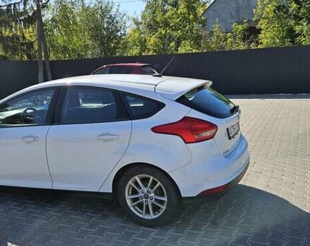 Белый Форд Фокус, объемом двигателя 2 л и пробегом 213 тыс. км за 8999 $, фото 2 на Automoto.ua