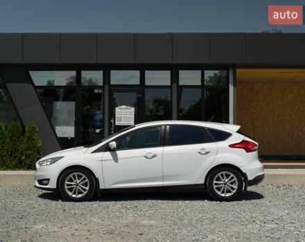 Белый Форд Фокус, объемом двигателя 1 л и пробегом 191 тыс. км за 8700 $, фото 3 на Automoto.ua