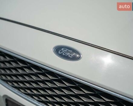 Белый Форд Фокус, объемом двигателя 1 л и пробегом 191 тыс. км за 8700 $, фото 13 на Automoto.ua