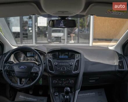 Белый Форд Фокус, объемом двигателя 1 л и пробегом 191 тыс. км за 8700 $, фото 19 на Automoto.ua