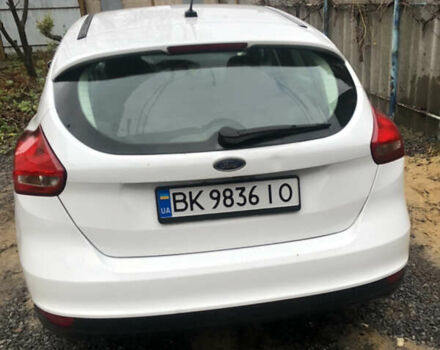 Белый Форд Фокус, объемом двигателя 2 л и пробегом 297 тыс. км за 7500 $, фото 6 на Automoto.ua