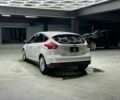 Білий Форд Фокус, об'ємом двигуна 2 л та пробігом 177 тис. км за 8700 $, фото 4 на Automoto.ua