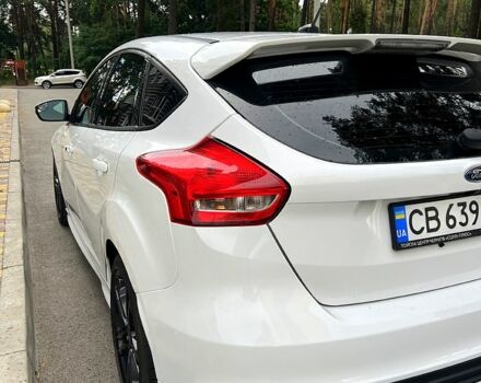 Белый Форд Фокус, объемом двигателя 2 л и пробегом 162 тыс. км за 10900 $, фото 3 на Automoto.ua