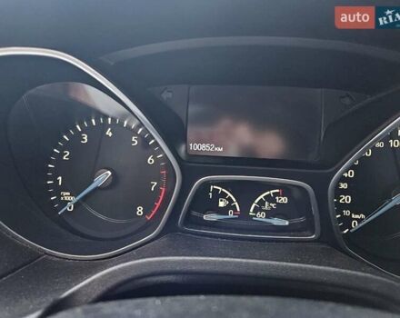 Белый Форд Фокус, объемом двигателя 1 л и пробегом 100 тыс. км за 8500 $, фото 4 на Automoto.ua