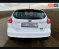 Белый Форд Фокус, объемом двигателя 1 л и пробегом 183 тыс. км за 6799 $, фото 10 на Automoto.ua