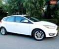 Білий Форд Фокус, об'ємом двигуна 2 л та пробігом 161 тис. км за 7869 $, фото 2 на Automoto.ua
