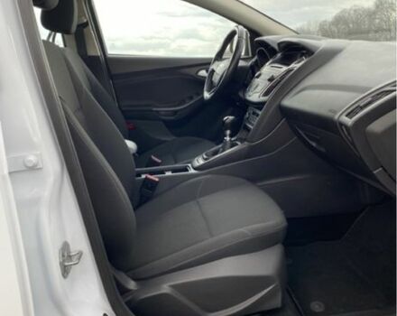 Белый Форд Фокус, объемом двигателя 1 л и пробегом 177 тыс. км за 7590 $, фото 17 на Automoto.ua