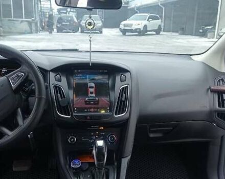 Білий Форд Фокус, об'ємом двигуна 2 л та пробігом 182 тис. км за 8700 $, фото 7 на Automoto.ua