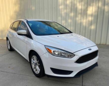 Белый Форд Фокус, объемом двигателя 2 л и пробегом 76 тыс. км за 1750 $, фото 2 на Automoto.ua