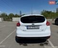 Белый Форд Фокус, объемом двигателя 1 л и пробегом 105 тыс. км за 8500 $, фото 18 на Automoto.ua