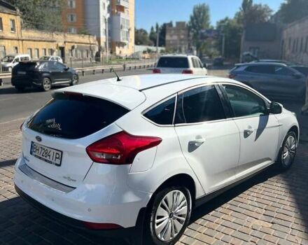 Белый Форд Фокус, объемом двигателя 1.6 л и пробегом 33 тыс. км за 10500 $, фото 3 на Automoto.ua