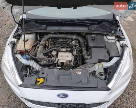 Білий Форд Фокус, об'ємом двигуна 1 л та пробігом 212 тис. км за 7900 $, фото 7 на Automoto.ua