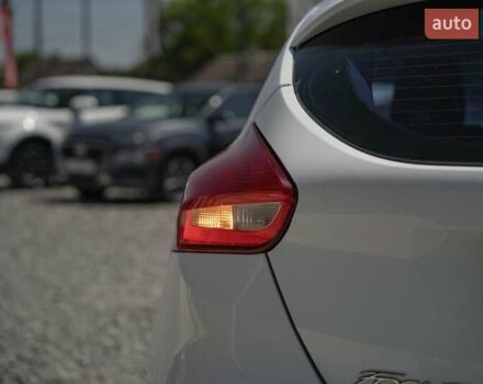 Белый Форд Фокус, объемом двигателя 1 л и пробегом 191 тыс. км за 8700 $, фото 8 на Automoto.ua