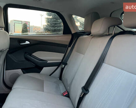 Білий Форд Фокус, об'ємом двигуна 2 л та пробігом 224 тис. км за 9200 $, фото 20 на Automoto.ua