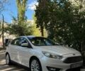 Білий Форд Фокус, об'ємом двигуна 2 л та пробігом 76 тис. км за 10000 $, фото 1 на Automoto.ua