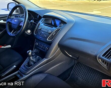 Белый Форд Фокус, объемом двигателя 16 л и пробегом 154 тыс. км за 8900 $, фото 8 на Automoto.ua