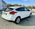 Білий Форд Фокус, об'ємом двигуна 2 л та пробігом 220 тис. км за 8000 $, фото 1 на Automoto.ua