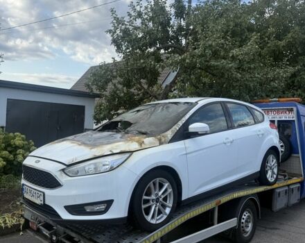 Білий Форд Фокус, об'ємом двигуна 1 л та пробігом 120 тис. км за 2000 $, фото 8 на Automoto.ua
