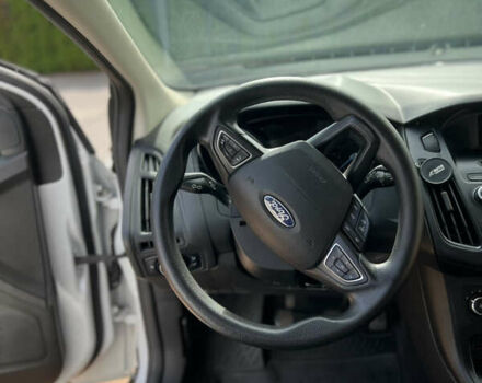 Белый Форд Фокус, объемом двигателя 2 л и пробегом 171 тыс. км за 7789 $, фото 14 на Automoto.ua