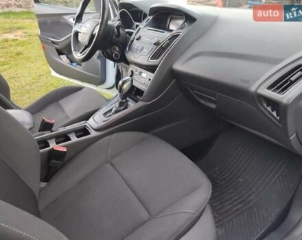 Белый Форд Фокус, объемом двигателя 1 л и пробегом 124 тыс. км за 8100 $, фото 3 на Automoto.ua