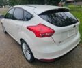 Белый Форд Фокус, объемом двигателя 2 л и пробегом 69 тыс. км за 2400 $, фото 2 на Automoto.ua