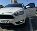 Белый Форд Фокус, объемом двигателя 2 л и пробегом 128 тыс. км за 10000 $, фото 1 на Automoto.ua