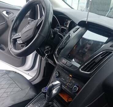 Білий Форд Фокус, об'ємом двигуна 2 л та пробігом 182 тис. км за 8700 $, фото 5 на Automoto.ua