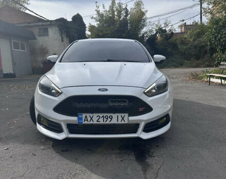 Белый Форд Фокус, объемом двигателя 2 л и пробегом 74 тыс. км за 11500 $, фото 1 на Automoto.ua