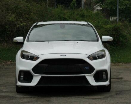 Белый Форд Фокус, объемом двигателя 2.3 л и пробегом 80 тыс. км за 9100 $, фото 1 на Automoto.ua